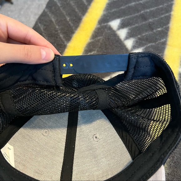 Madrone SnapBack Mesh Hat - Picture 9 of 15